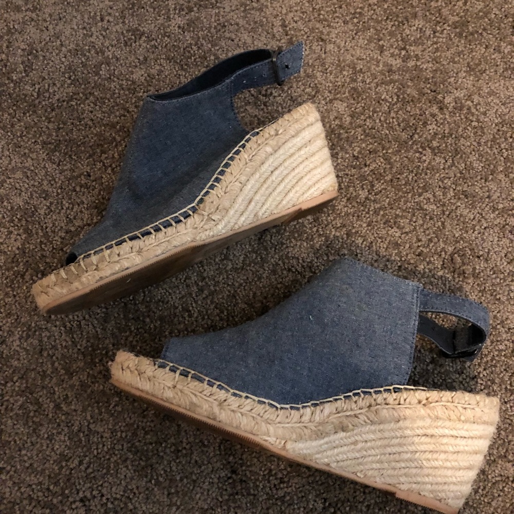 GAP wedge sandals navy blue size 7
